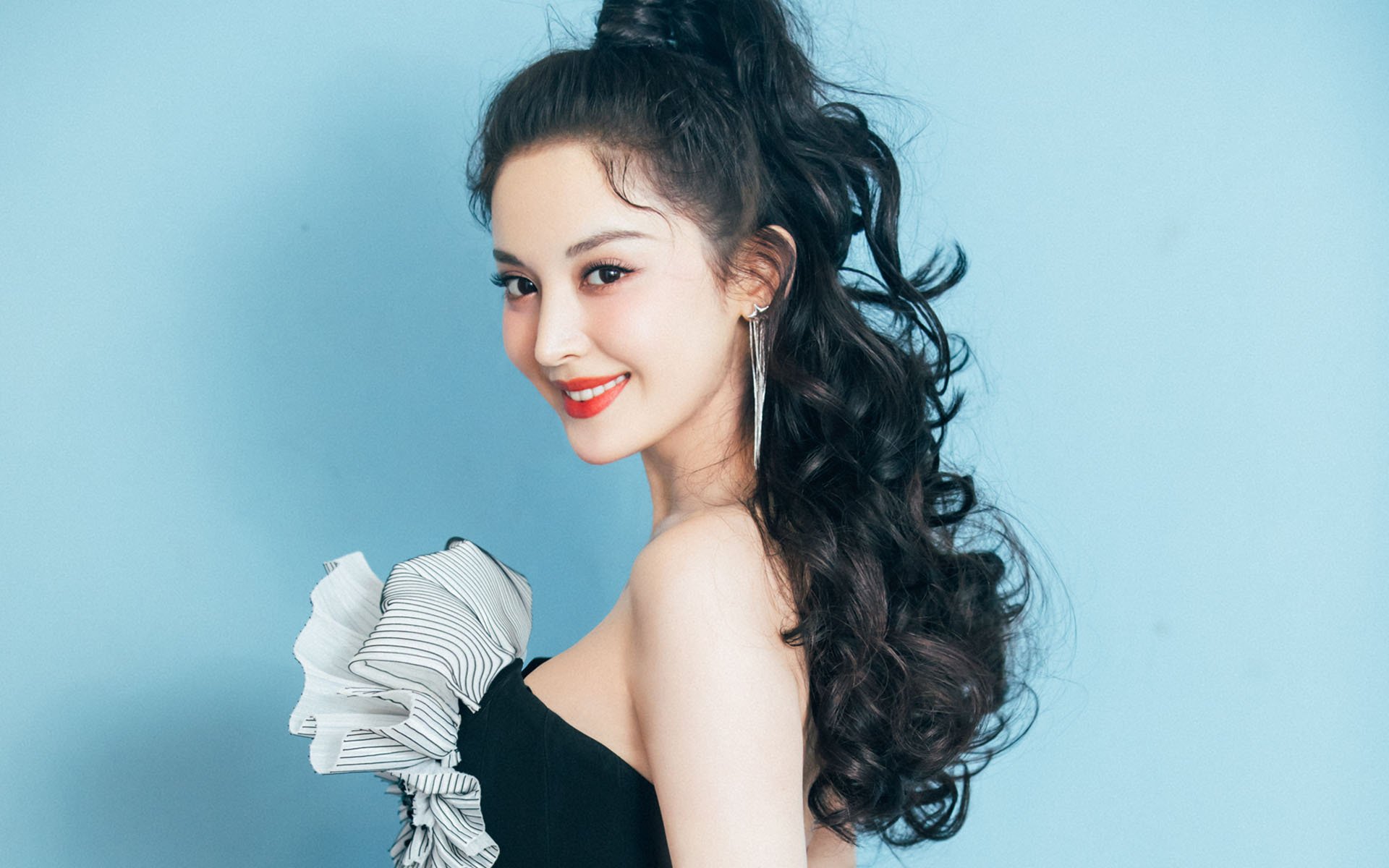 车迷文化：不同国家的赛场习俗，赛车比赛叫啥